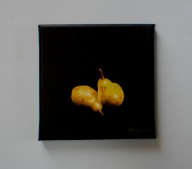 Pears with wall